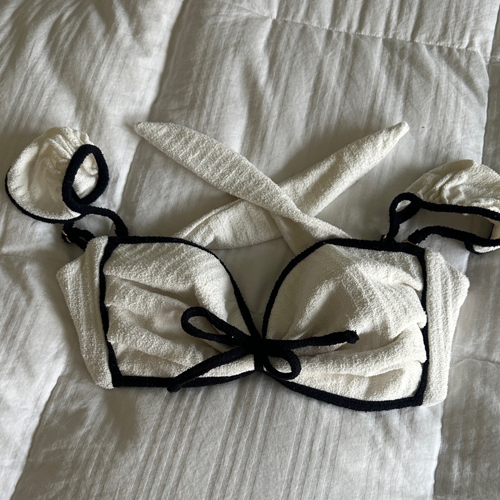 Montce white and black bikini top